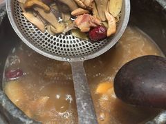 -蘑界·野生菌火锅(深业上城店)