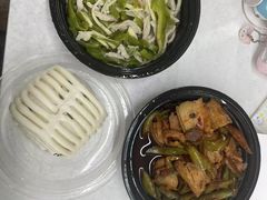 -上海游泳馆(地铁站)