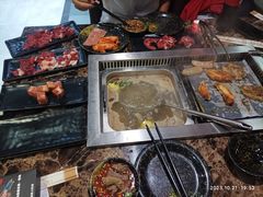 -牛里牛气· 榴莲海鲜鲜牛肉自助火锅·烤肉(横岗店)