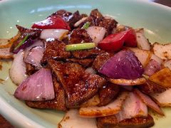 京葱爆猪肝-虎哥私房菜(馒头山店)