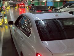 -富君租车(外滩店)