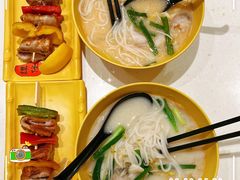 -谭仔米线(皇庭广场店)