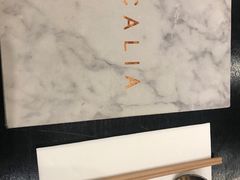 餐具摆设-Calia