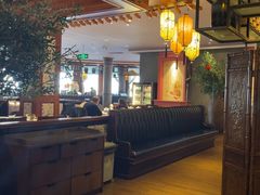 -八府香鸭·啫啫煲(华山路店)