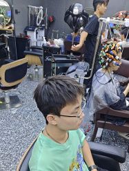 -藤野造型专业烫染接发