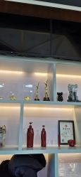 -PE SALON