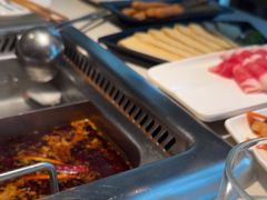 -海底捞火锅鲜切牛肉主题店(长寿路店)