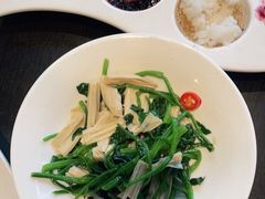 上汤菠菜-老牌坊鲁菜名店(美莲广场店)