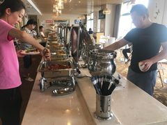 自助取餐区-诺华廷酒店(中华大街店)