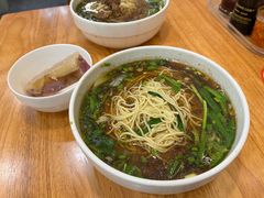 -镇南锅盖面馆(解放路店)