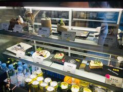 面包甜点陈列柜-ZING COFFEE 镜咖啡