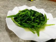 -亚龙湾8号(丁村万人海鲜广场店)
