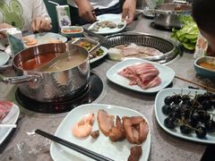 -金滏山烤肉·海鲜·火锅自助餐厅(襄阳万达店)