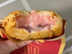 草莓鲜酪-拾烧·古法手作车轮饼(西直门凯德茂店)