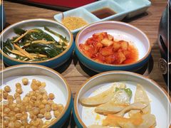 -明洞阿姨·韩式酱蟹烤肉·创意料理(三元桥店)