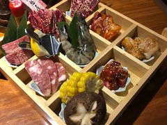 -肉魁屋·烧肉·烧鸟·酒场(高新店)