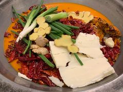-黄潇洒老火锅(九眼桥宏济巷店)