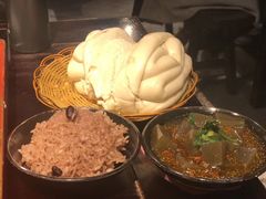 -蓝田九大碗民俗食府(蓝田店)