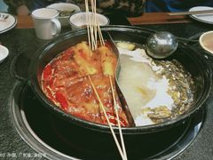 -两三事小郡肝串串香火锅(桂庙店)