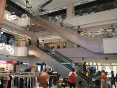 -百联临沂购物中心(临沂路店)