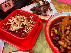 -老闵田螺馆·南昌特色小炒(梦时代店)
