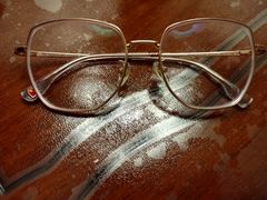 -李医生眼镜工作室