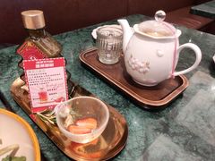-秘密旅行Bonjour(黑金冠 江南西店)