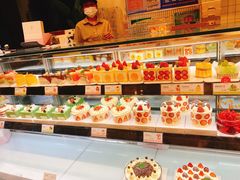 -罗森尼娜(德思勤店)