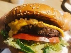 -The Habit Burger Grill 哈比特汉堡(复兴soho店)
