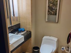 -成都保利公园皇冠假日酒店(熊猫基地店)