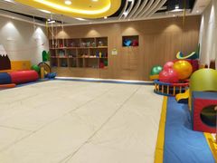 -贝思特蒙特梭利早教新区旗舰中心(苏州新区复悦城店)