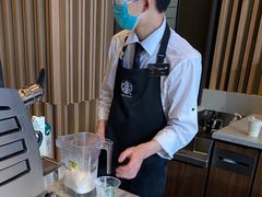 -星巴克臻选(南京金茂览秀城店)