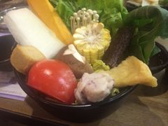 蔬菜拼盘-伊人锅·魔石泡泡鱼