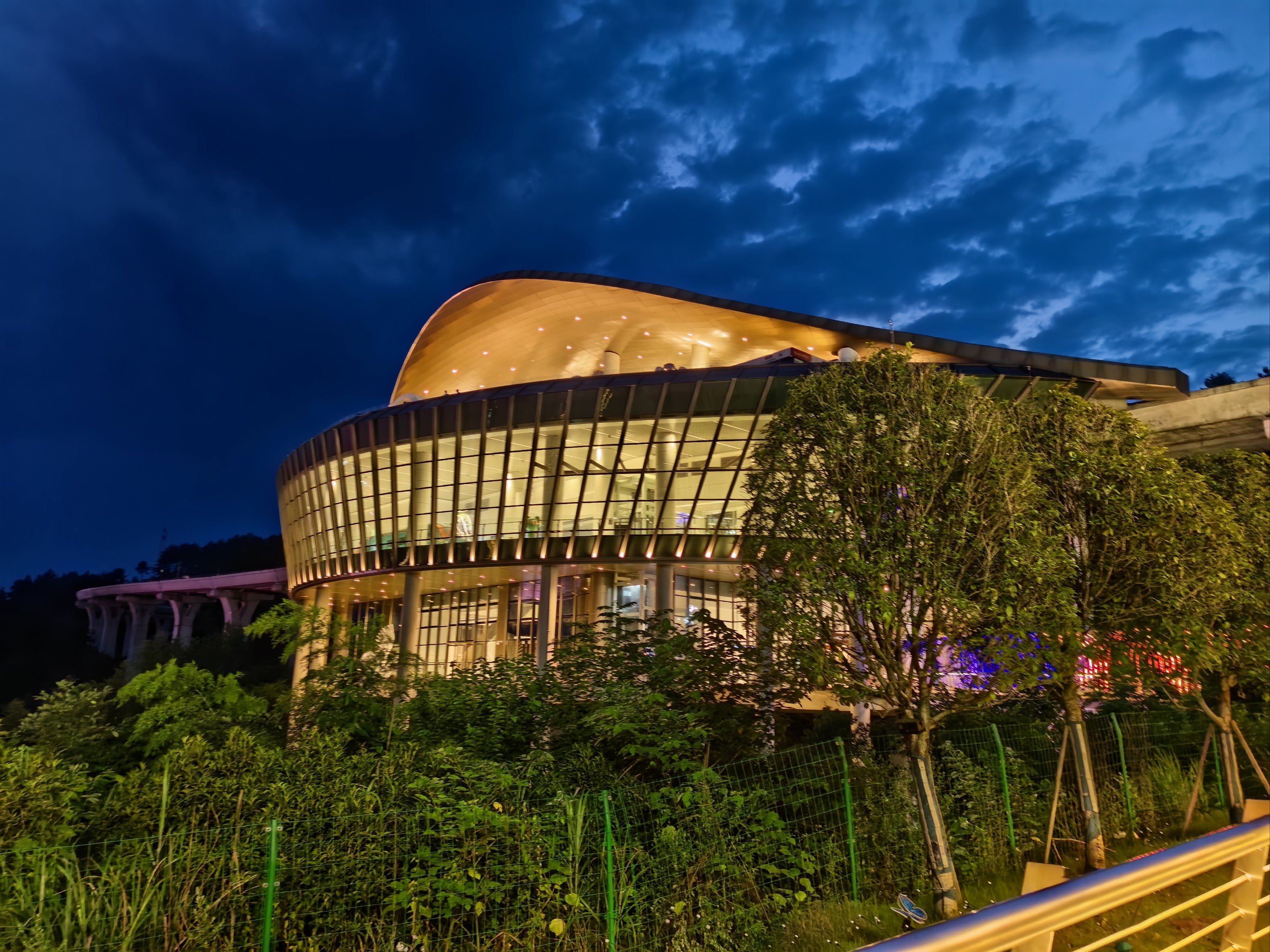 🚄凤凰古城高铁站磁浮观光快线攻略🚄