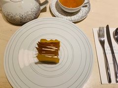 圣雷米山脉-théATRE 茶聚场(王府中環店)