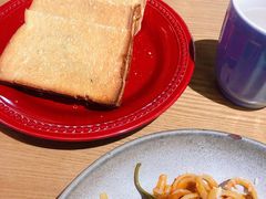 咖椰吐司-HELLO 27 意面·沙拉·帕尼尼