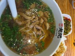 -湘人龙记老长沙米粉(鸟巢店)