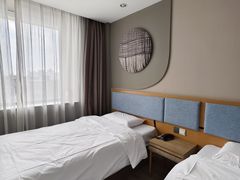 -如家酒店·neo(南昌八一广场师大南路地铁站店)