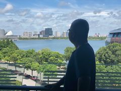 -上海滴水湖皇冠假日酒店