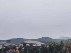 -梅岭月亮湾山体公园