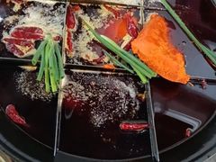 -正南齊北重庆老火锅(光华村直营店)