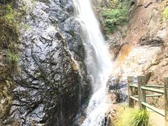 -南昆山川龙瀑布