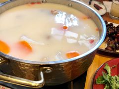 带皮羊排萝卜汤-hallch好吃餐厅(奥体中心店)