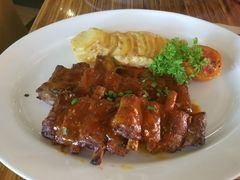 -Bamboo Bar & Grill Restaurant