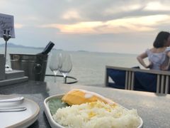 芒果饭-网红落日悬崖餐厅 The Sky Gallery