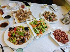 -宾朋海鲜特色美食餐厅·纯手工鲅鱼水饺(兴海路店)