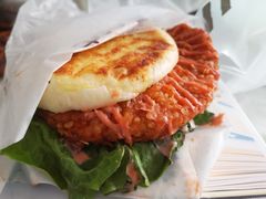 名为烧饼的鸡排包-好街坊(人民广场南路店)
