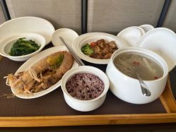 -臻康乃馨月子中心(集美店)