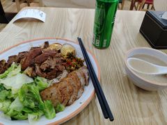 -瑞霖·隆江猪脚饭