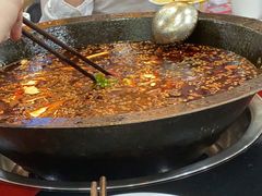 -烧哥美蛙肥肠鱼火锅·十五年社区店